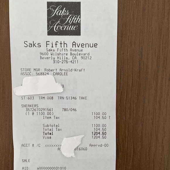 CHANEL 22P RUNNERS WHITE AND RED TENNIS SHOE - Picture 7 of 7